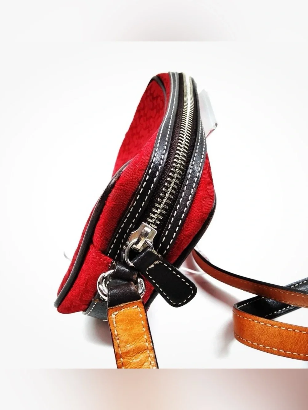 💄Rare Red Authentic Coach Crossbody